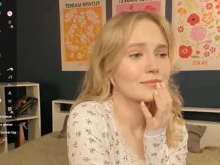 audrey_cowee on Flirt4Free 