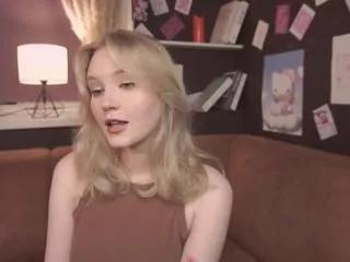 audrey_cowee on Flirt4Free 