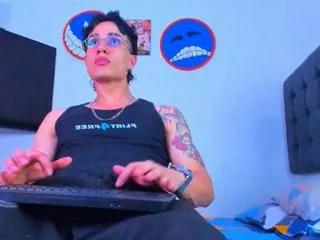 benjamin_calloway on Flirt4Free 