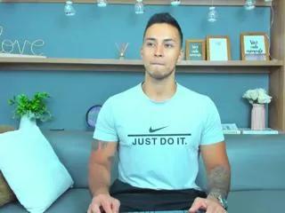 brandon_flex on Flirt4Free 