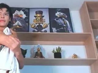 charlie_tomsom on Flirt4Free 