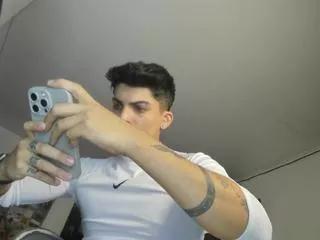 charliie_hotx on Flirt4Free 