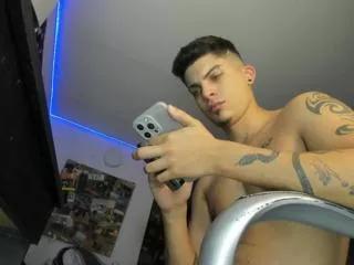 charliie_hotx on Flirt4Free 