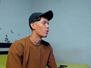cristofer_hanks on Flirt4Free 
