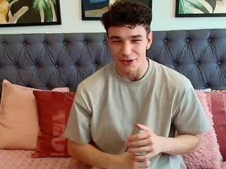 Offline danny_cuomo on Flirt4Free