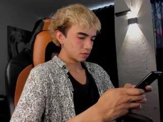 darko_davis on Flirt4Free 