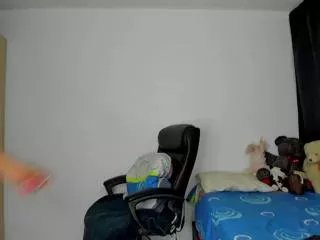 Offline dereck_hartmann on Flirt4Free