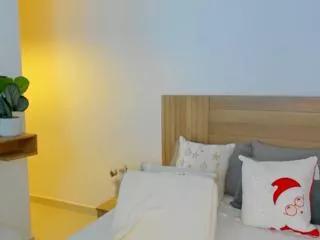emiliana_lowell on Flirt4Free 