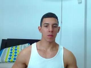 ethan_wrightt on Flirt4Free 