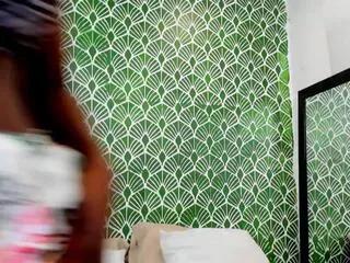 isa_bell on Flirt4Free 