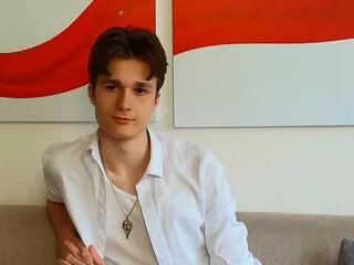 Offline kai_suites on Flirt4Free