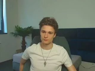 Offline kai_suites on Flirt4Free