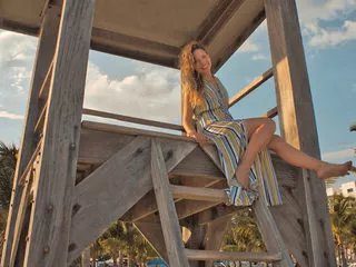 Freechat lana_robles on Flirt4Free