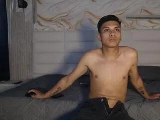 leonard_lopez on Flirt4Free 