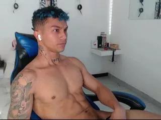 leonard_price on Flirt4Free 