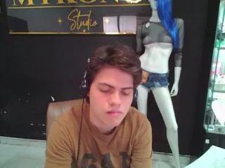 leonel_stark on Flirt4Free 