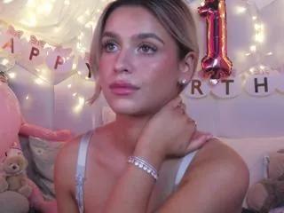 maci_reynolds on Flirt4Free 