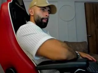 Offline magnus_wolf on Flirt4Free