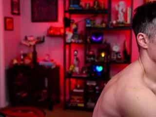 max_hughes on Flirt4Free 
