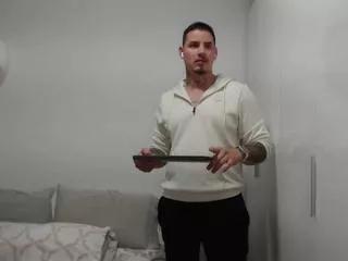 milan_thomson on Flirt4Free 