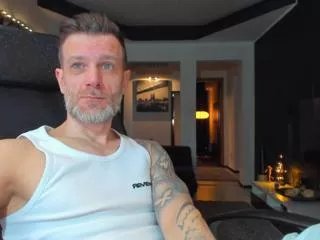 Offline monty_adams on Flirt4Free