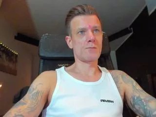 Offline monty_adams on Flirt4Free