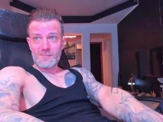 Offline monty_adams on Flirt4Free