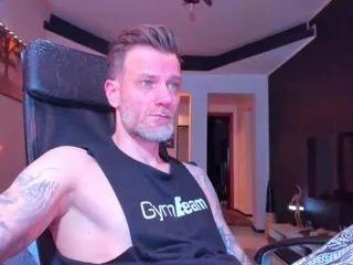 Offline monty_adams on Flirt4Free