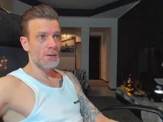 Offline monty_adams on Flirt4Free