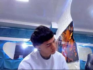 nathan_maxime on Flirt4Free 