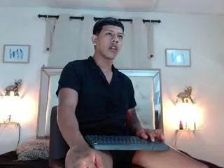 omar_muller on Flirt4Free 