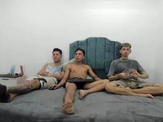 rodrigo_christian_yeison on Flirt4Free 