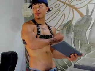 roman_cassiel on Flirt4Free 