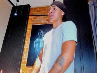 ryan_evhans on Flirt4Free 