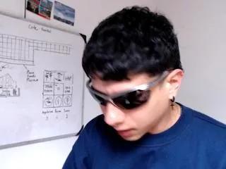 ryan_medeiros on Flirt4Free 