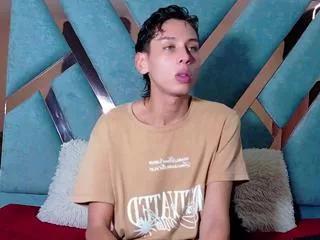 thomas_brack on Flirt4Free 