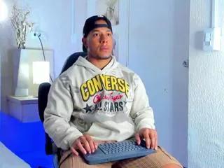 travis_lenox on Flirt4Free 
