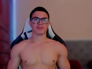 travis_lewis on Flirt4Free 