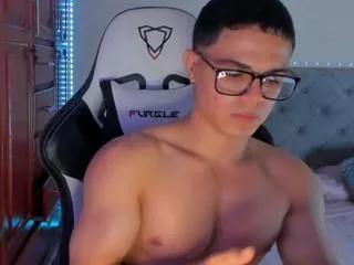 travis_lewis on Flirt4Free 