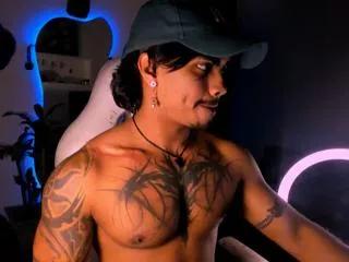 young_laroi on Flirt4Free 