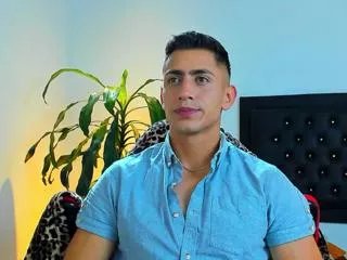 Offline zach_price on Flirt4Free