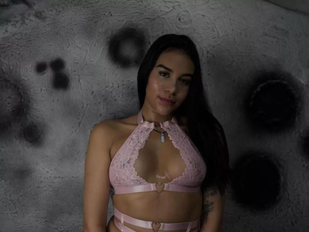 AlanaTomson on LiveJasmin 