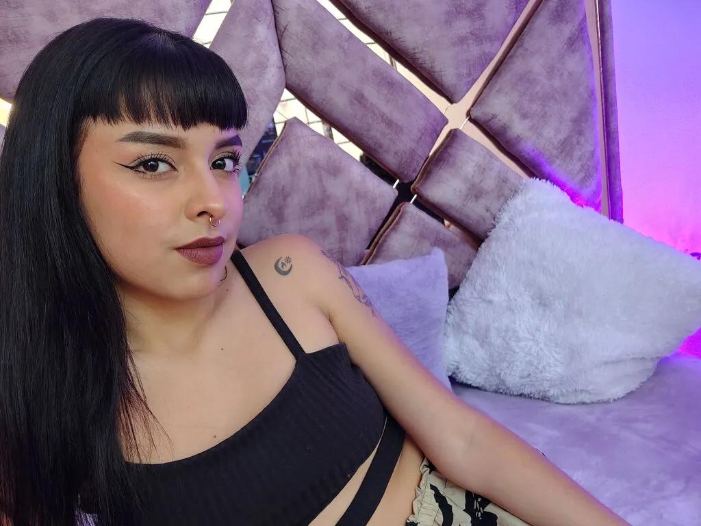AlanaWhort on LiveJasmin