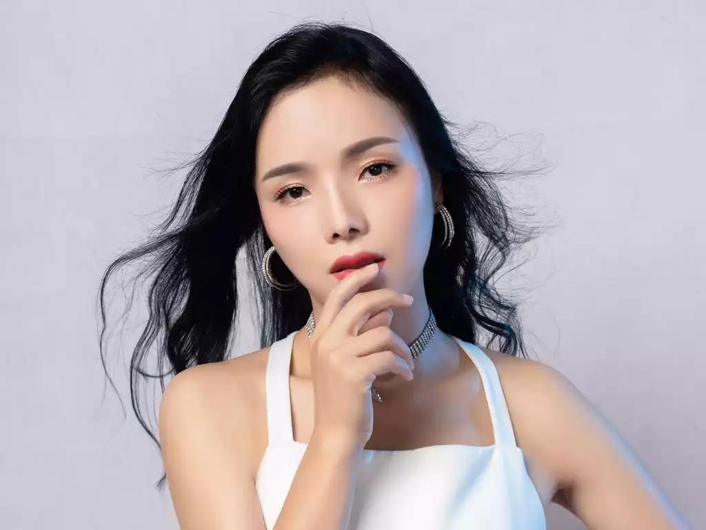 AnneJiang on LiveJasmin 