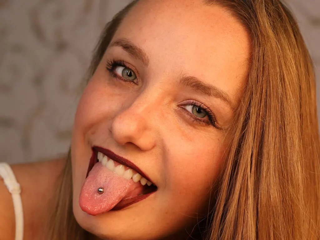 BelleCox from LiveJasmin