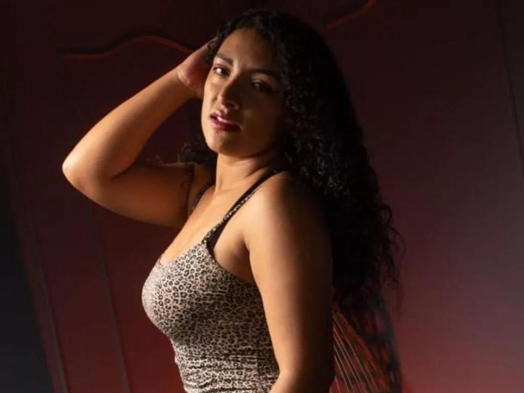 CamilaCahrles on LiveJasmin 