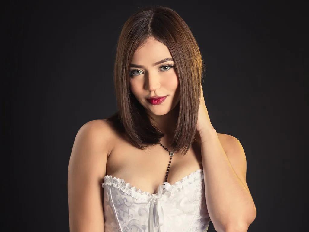 Try cute camwhore ClarissaMorreti ClarissaMorreti from LiveJasmin