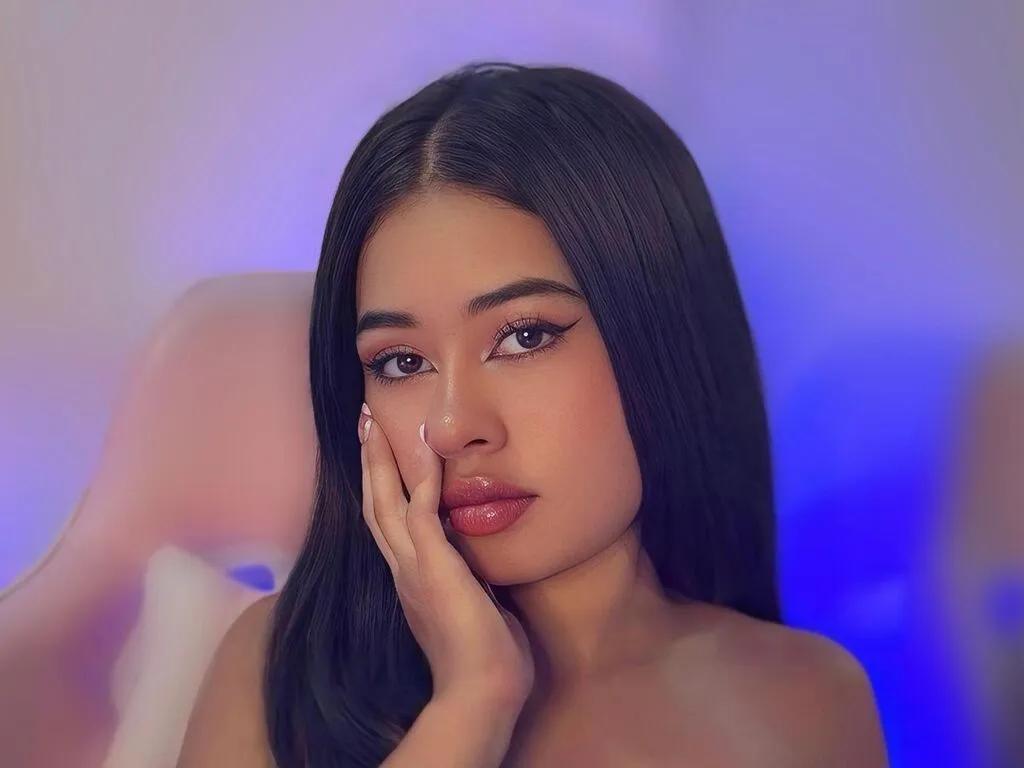 Sweet DulceFields wants you to fuck her body now DulceFields from LiveJasmin