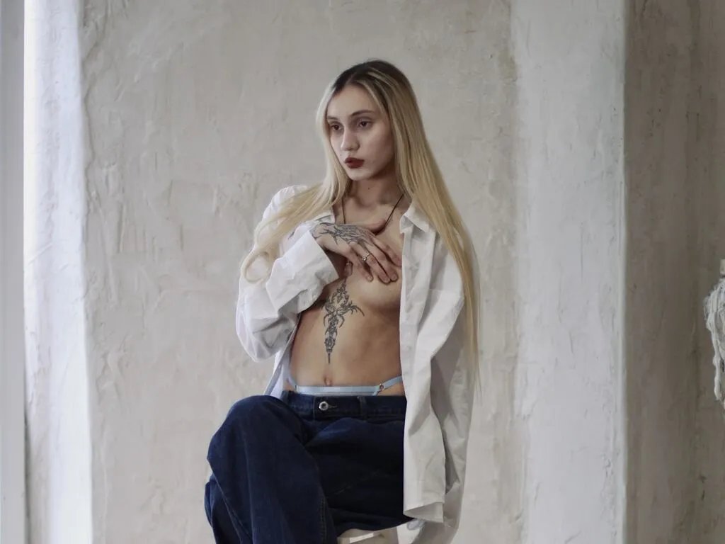 LiveJasmin EllieXeno is Group EllieXeno β Dancing laughing and loving