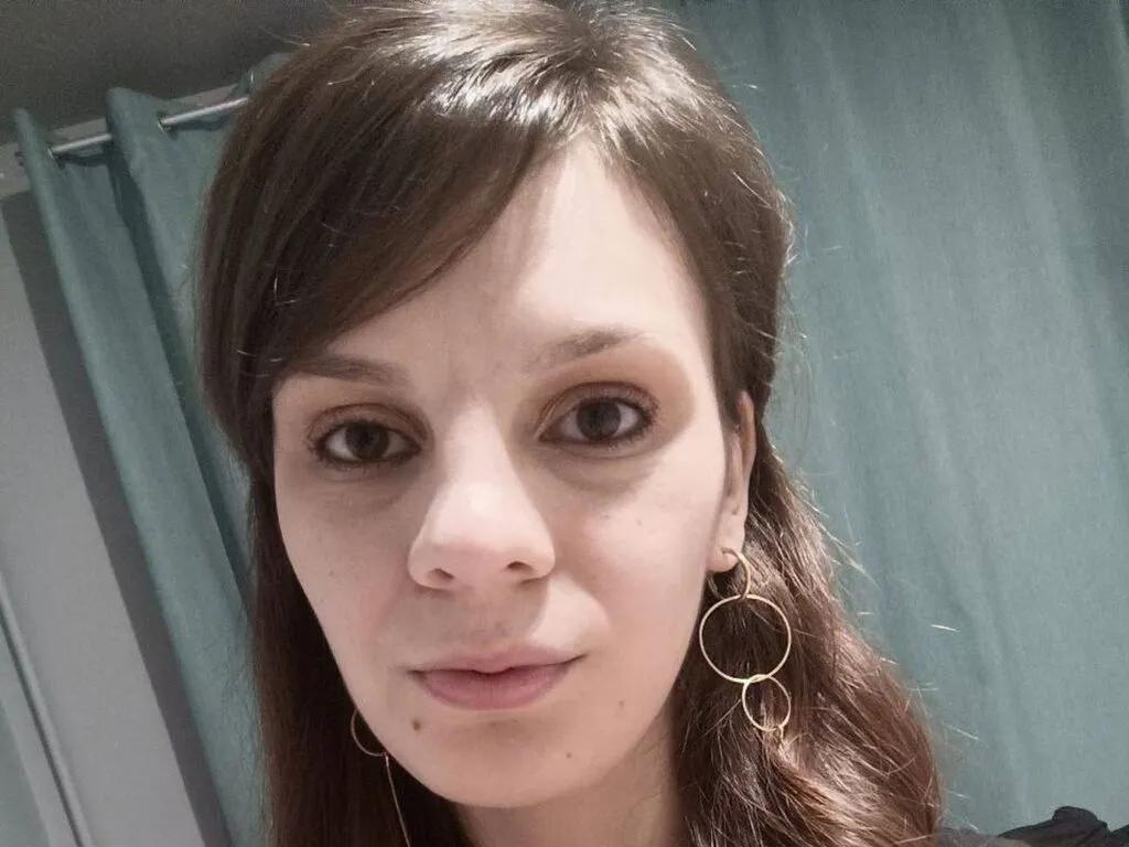 Discover LiveJasmin's GinaJohnsoon GinaJohnsoon from LiveJasmin